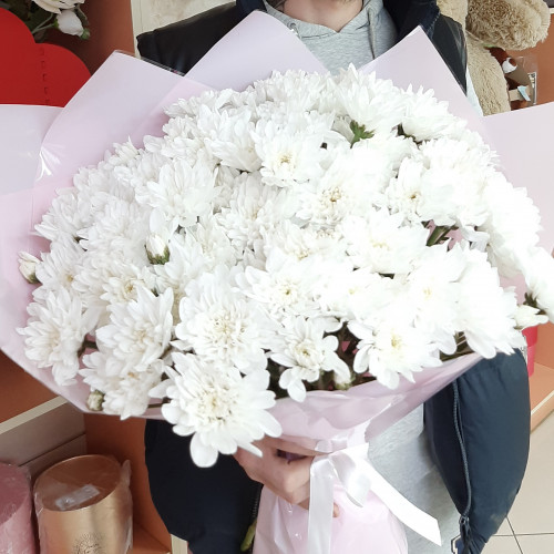 Букет 11 белых хризантем